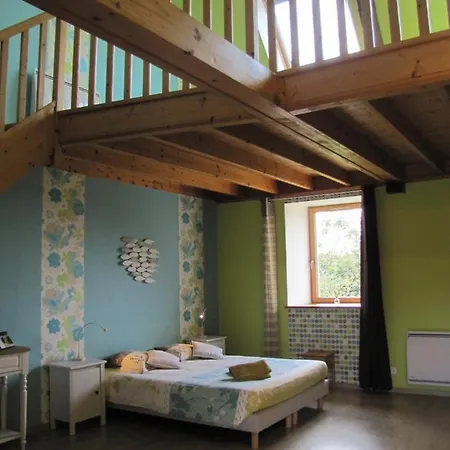 Frühstückspension Ludotheque Et Table D'hotes De La Becterie