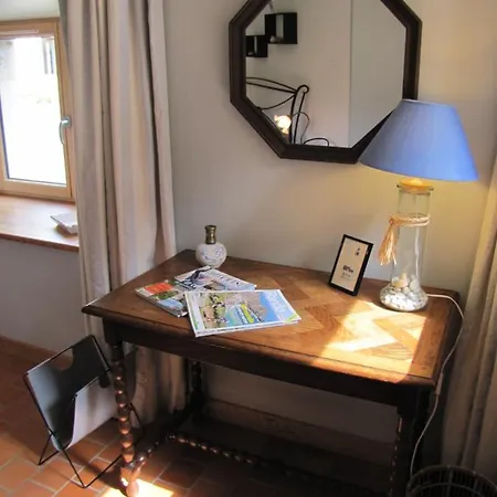Ludotheque Et Table D'hotes De La Becterie