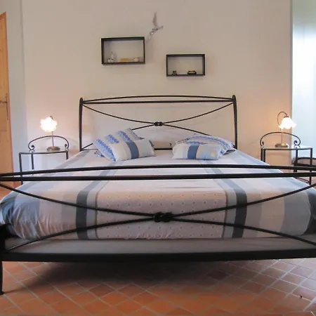 Ludotheque Et Table D'hotes De La Becterie