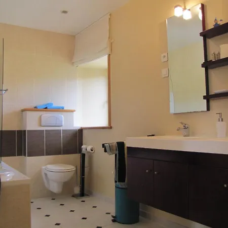 Ludotheque Et Table D'hotes De La Becterie Bed & Breakfast