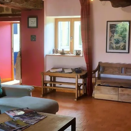 Ludotheque Et Table D'hotes De La Becterie Nocleg ze śniadaniem *