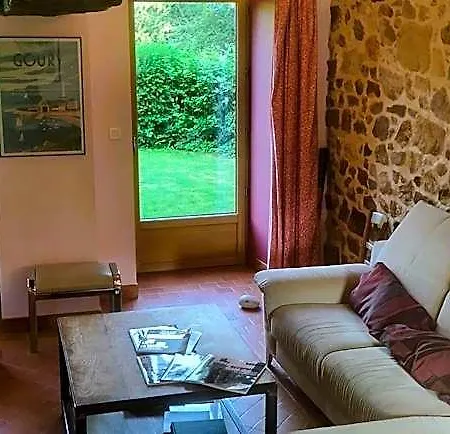 Ludotheque Et Table D'hotes De La Becterie Bed & Breakfast *