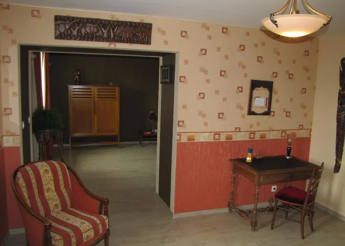 Ludotheque Et Table D'hotes De La Becterie Panzió *