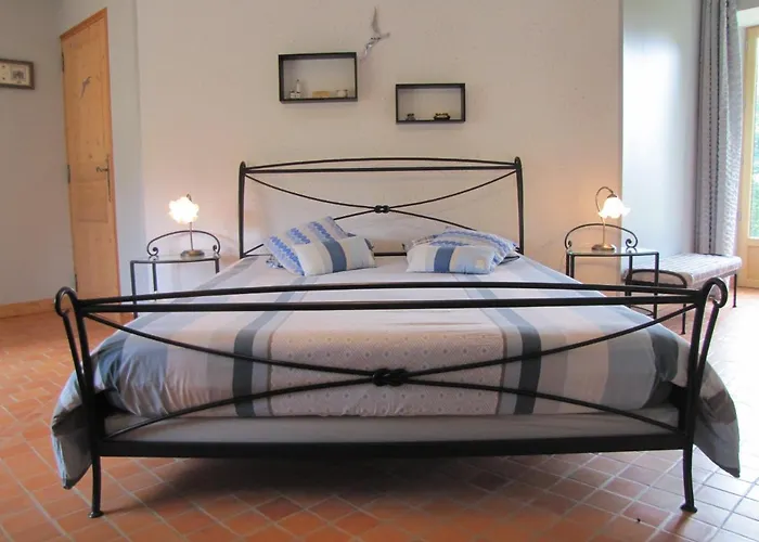 Ludotheque Et Table D'hotes De La Becterie