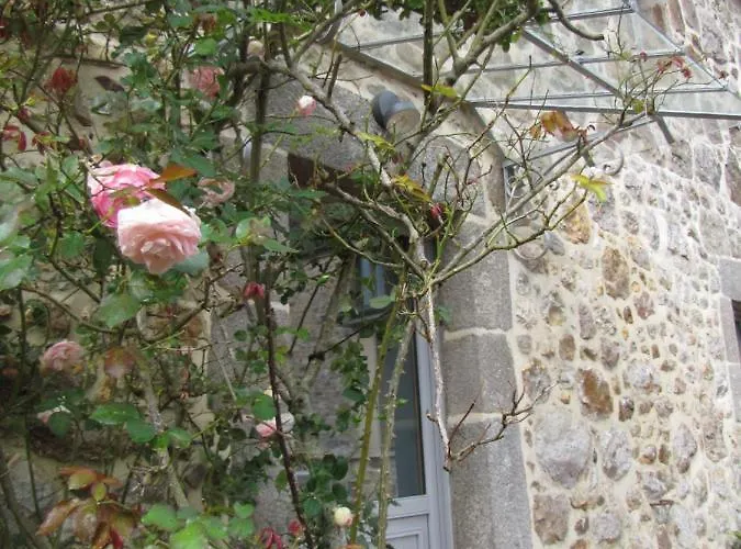 Panzió Ludotheque Et Table D'hotes De La Becterie *