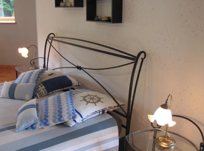 Ludotheque Et Table D'hotes De La Becterie Panzió Quettetot