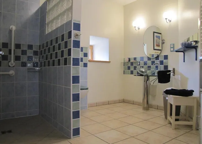 Panzió Ludotheque Et Table D'hotes De La Becterie *