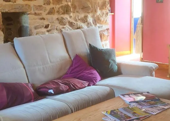 Panzió Ludotheque Et Table D'hotes De La Becterie